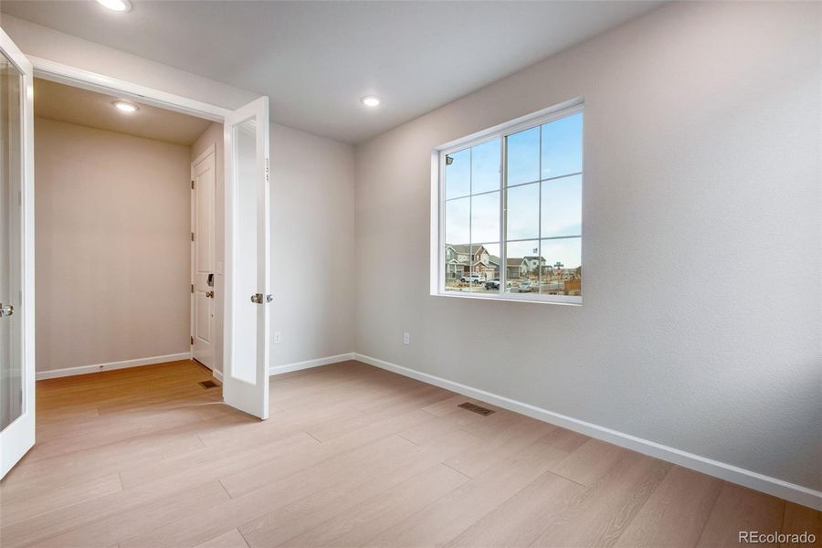 Spacious, unfurnished interior of a new home in Painted Prairie, Aurora (Image 20).