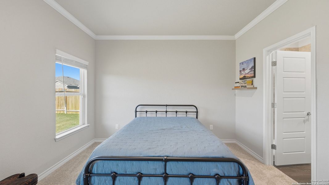 Furnished interior view inside a new home in Legend Pond, New Braunfels (Image 26). Furnished interior view inside a new home in Legend Pond, New Braunfels (Image 26).