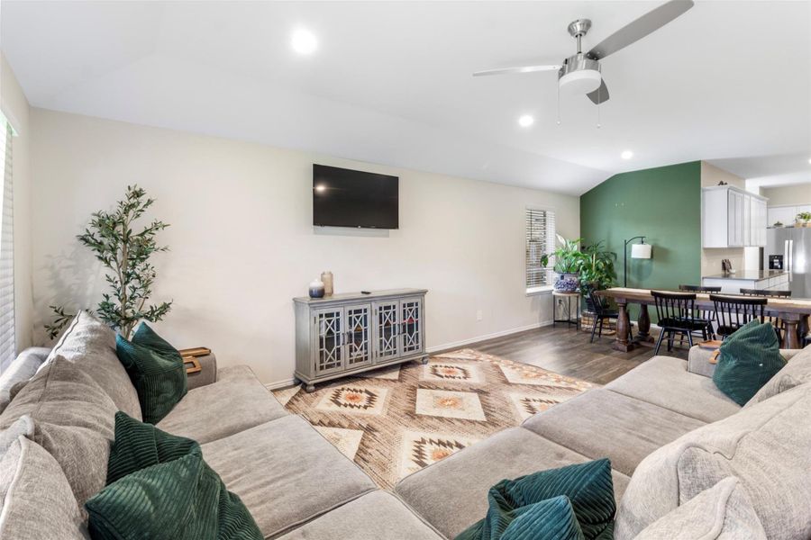 Image 27 of a home in River Ranch Meadows. Image 27 of a home in River Ranch Meadows.