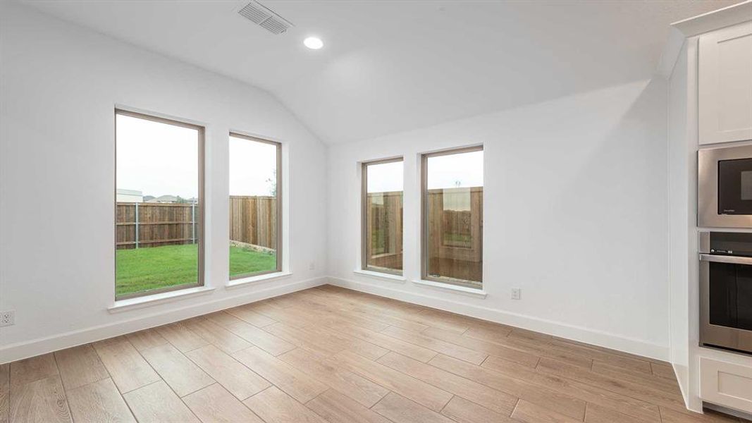 Spacious, unfurnished interior of a new home in Devonshire 55', Forney (Image 20). Spacious, unfurnished interior of a new home in Devonshire 55', Forney (Image 20).