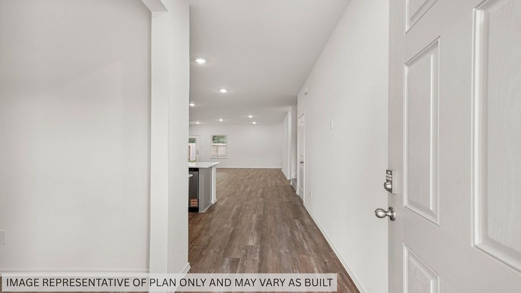 Spacious, unfurnished interior of a new home in Grand Pines, Magnolia (Image 14).