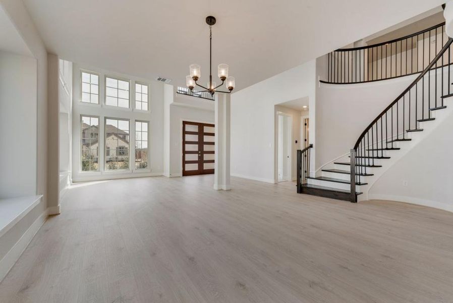 Spacious, unfurnished interior of a new home in Somerset Park, Rockwall (Image 24). Spacious, unfurnished interior of a new home in Somerset Park, Rockwall (Image 24).