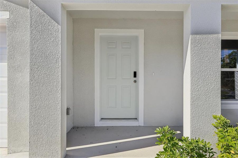 Exterior details and patio area of a home in Palm Bay Classic, Palm Bay (Image 9).