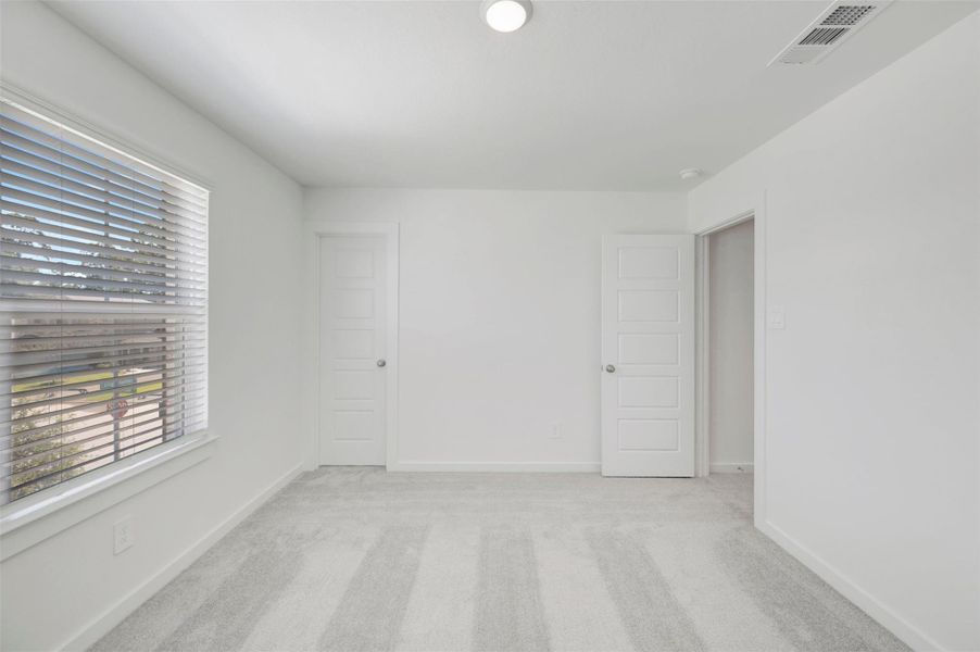 Spacious, unfurnished interior of a new home in Pinewood at Grand Texas, New Caney (Image 20). Spacious, unfurnished interior of a new home in Pinewood at Grand Texas, New Caney (Image 20).