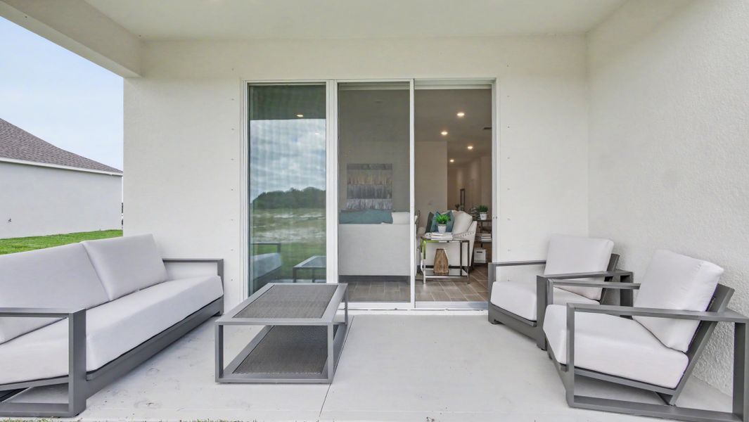 Representative exterior details of a home built from the Sheffield by Maronda Homes in Oakwood Estates, Green Cove Springs (Image 4).