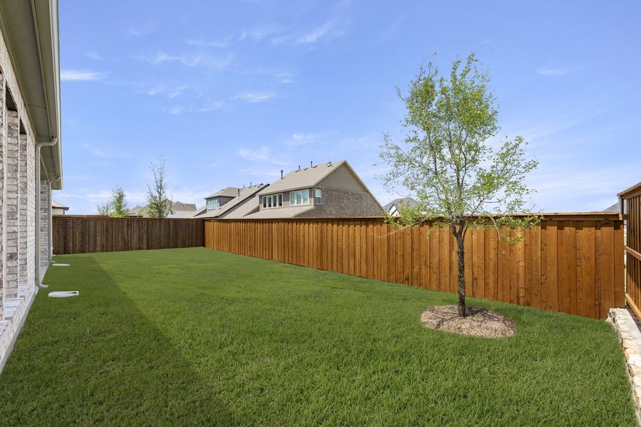 Exterior details and patio area of a home in Nelson Lake Estates, Rockwall (Image 4). Exterior details and patio area of a home in Nelson Lake Estates, Rockwall (Image 4).