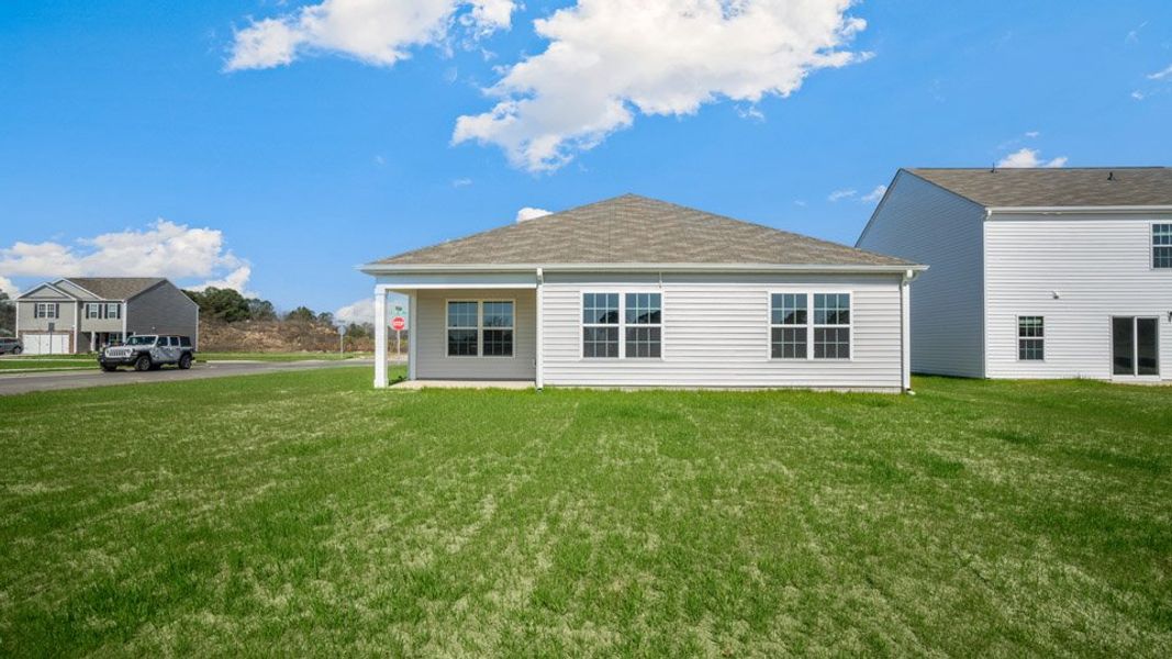 Exterior details and patio area of a home in Hunter Hill, Rocky Mount (Image 20).