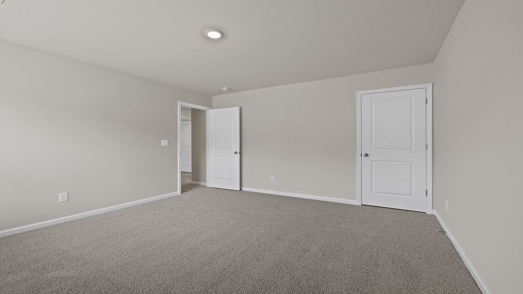 Spacious, unfurnished interior of a new home in Treemont Commons, Wellford (Image 26).