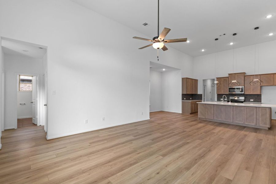 Spacious, unfurnished interior of a new home in Pomona, Manvel (Image 18).