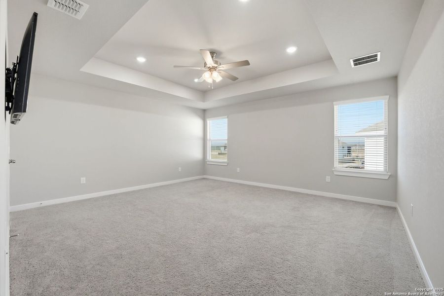 Spacious, unfurnished interior of a new home in Morgan Meadows, San Antonio (Image 37).