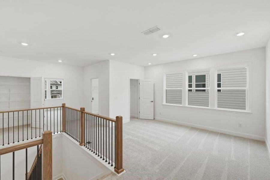 Spacious, unfurnished interior of a new home in Reserve at Hickory Walk, Kennesaw (Image 20).