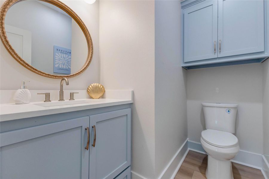 Furnished interior view inside a new home in , Galveston (Image 33).