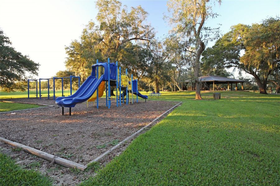 Community amenities in , Angleton (Image 24). Community amenities in , Angleton (Image 24).