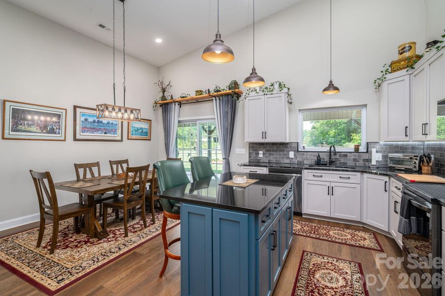 Furnished interior view inside a new home in , Lincolnton (Image 10).