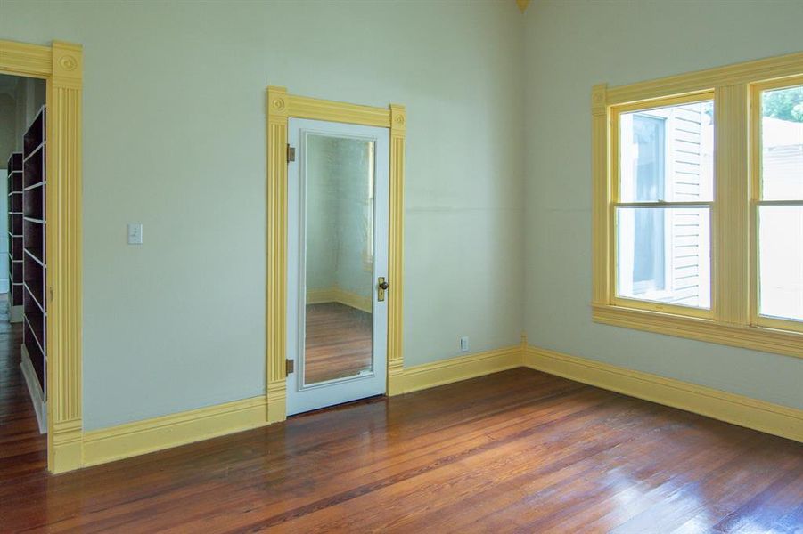 Spacious, unfurnished interior of a new home in , Brownwood (Image 8).