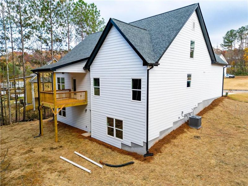 Exterior details and patio area of a home in , Villa Rica (Image 3).