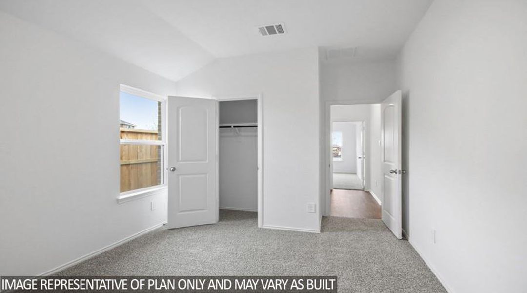 Spacious, unfurnished interior of a new home in Sunterra Lakes, Brookshire (Image 10).