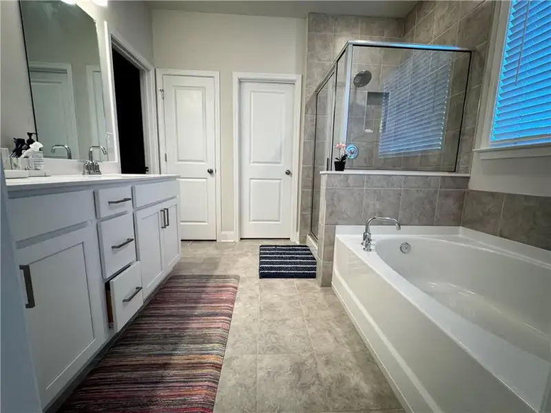 Furnished interior view inside a new home in Stratford Hills, Ball Ground (Image 6). Furnished interior view inside a new home in Stratford Hills, Ball Ground (Image 6).