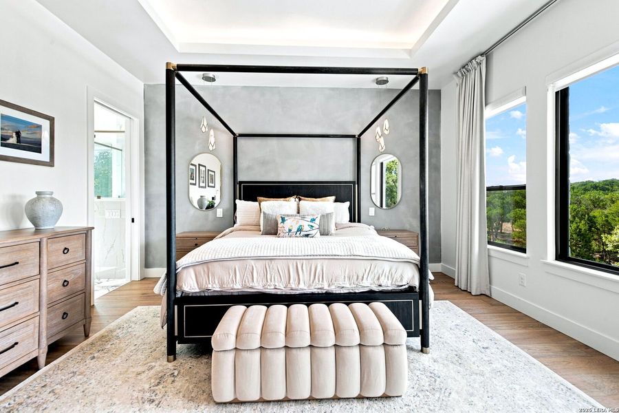 Furnished interior view inside a new home in , Boerne (Image 30).
