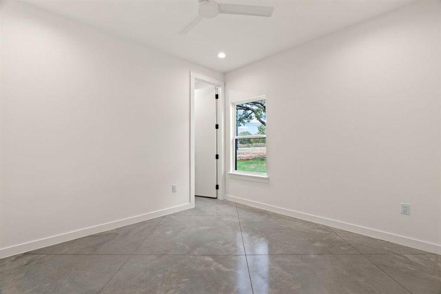Spacious, unfurnished interior of a new home in , Bridgeport (Image 22).