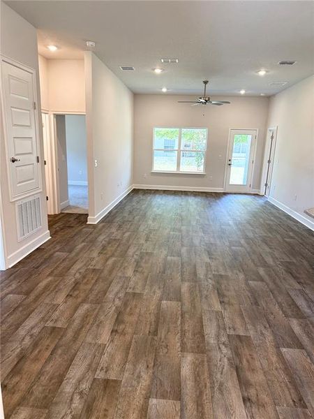 Spacious, unfurnished interior of a new home in Palm Coast, Palm Coast (Image 11).