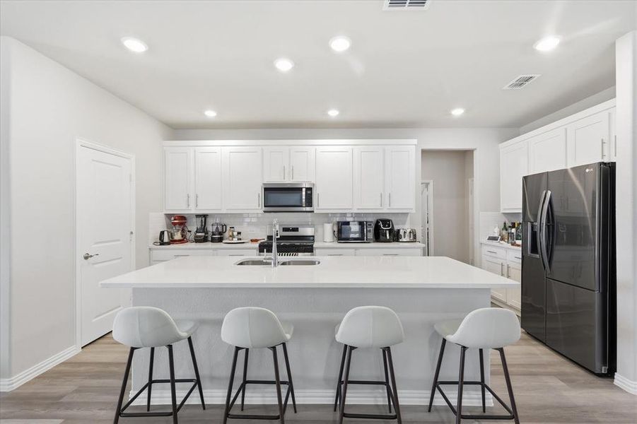 Furnished interior view inside a new home in Stonehaven, Seagoville (Image 8).