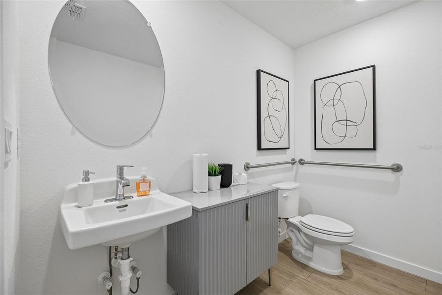 Furnished interior view inside a new home in Boulevard Oaks, Lady Lake (Image 9).