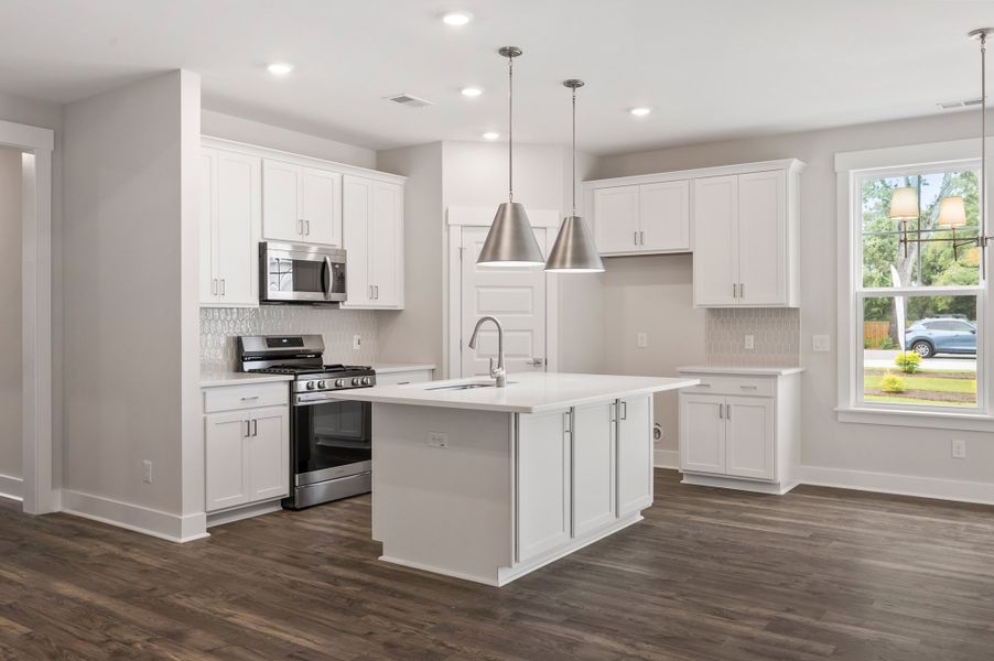 Representative furnished interior of a home built from the Arlington by Hunter Quinn Homes in Huckleberry Estates, Conway (Image 4). Representative furnished interior of a home built from the Arlington by Hunter Quinn Homes in Huckleberry Estates, Conway (Image 4).