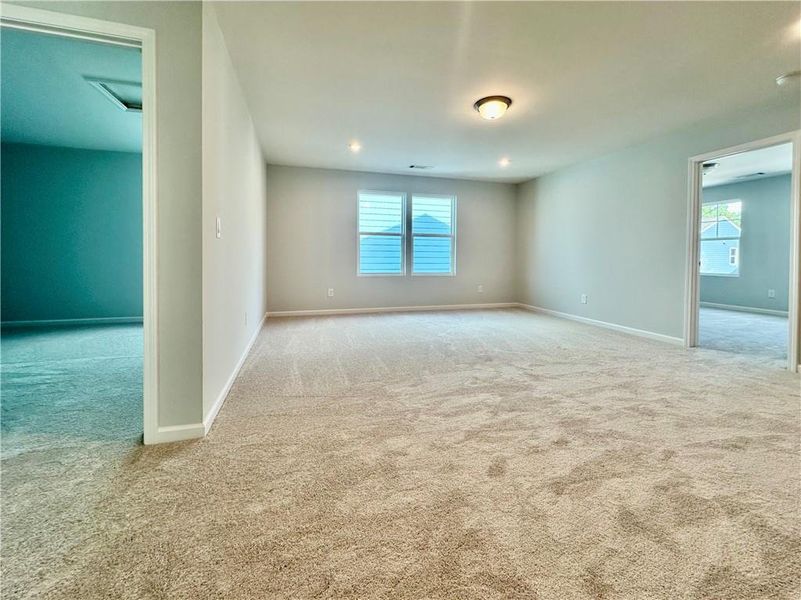 Spacious, unfurnished interior of a new home in , Lilburn (Image 18).
