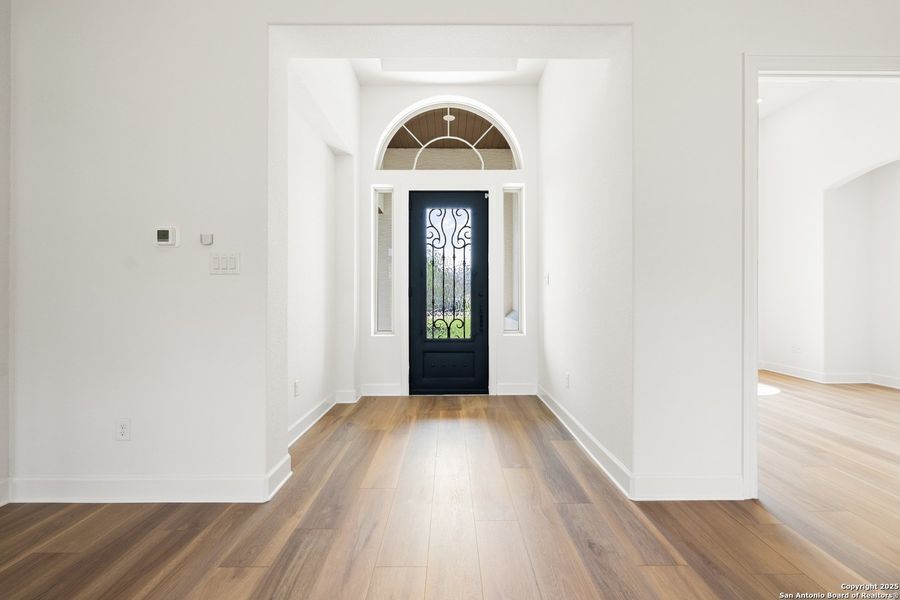 Spacious, unfurnished interior of a new home in Legend Park, Castroville (Image 12). Spacious, unfurnished interior of a new home in Legend Park, Castroville (Image 12).