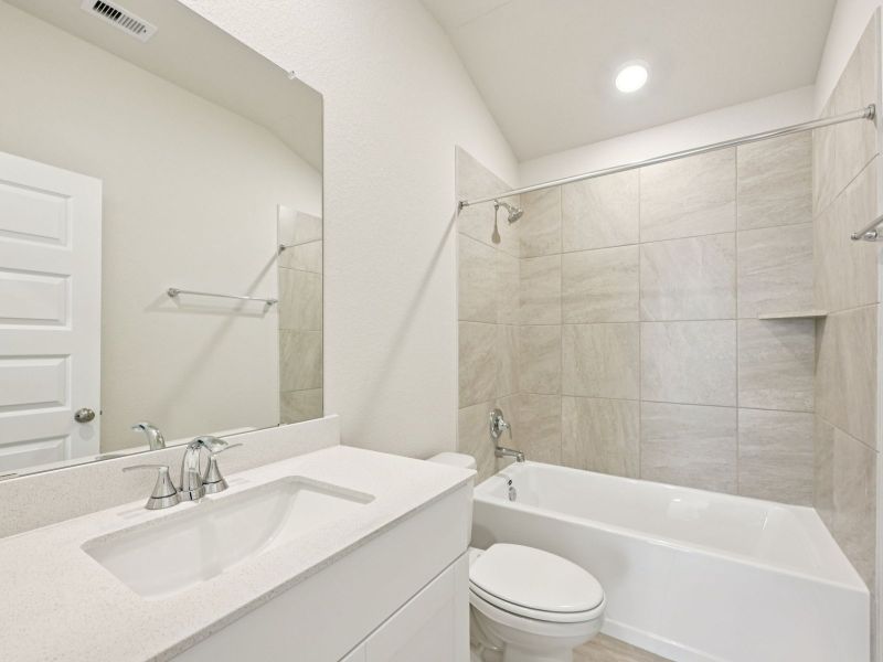 The Pinnacle floorplan in Mavera of Conroe, TX. The Pinnacle floorplan in Mavera of Conroe, TX.