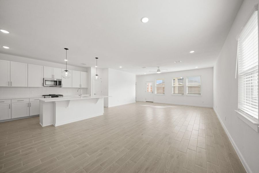 Bright and open living space (*Photo not of actual home and used for illustration purposes only.) Bright and open living space (*Photo not of actual home and used for illustration purposes only.)