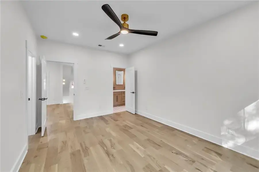 Spacious, unfurnished interior of a new home in , College Park (Image 56).