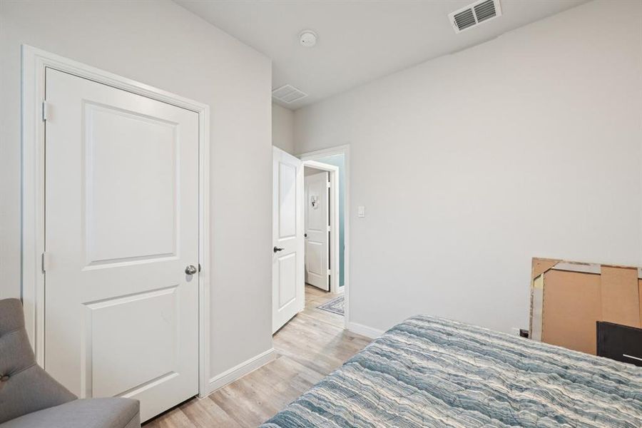 Spacious, unfurnished interior of a new home in Springhill South, Boyd (Image 20). Spacious, unfurnished interior of a new home in Springhill South, Boyd (Image 20).