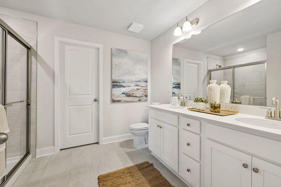 Furnished interior in a model home at Cades Bluff in Lebanon (Image 15).