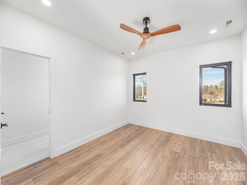 Spacious, unfurnished interior of a new home in , Waynesville (Image 15).