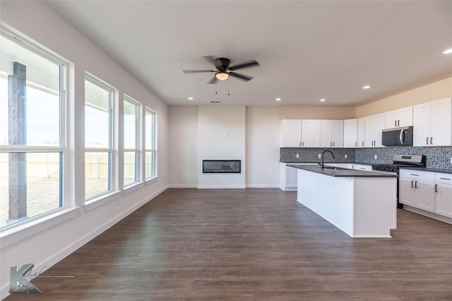 Spacious, unfurnished interior of a new home in , Abilene (Image 19).