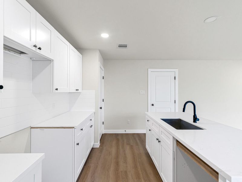 Furnished interior view inside a new home in , Hempstead (Image 5).