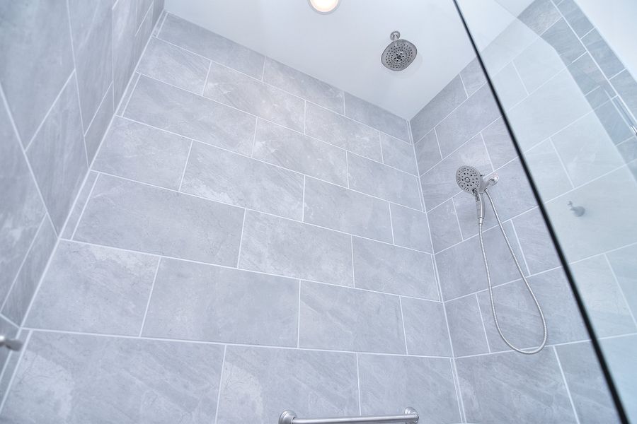 Representative interior finishes for a home built from the St Andrews by Greybrook Homes in Edmunds Farm, Clover (Image 33).