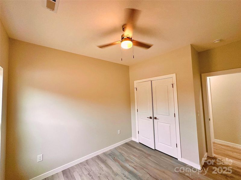 Spacious, unfurnished interior of a new home in , Jefferson (Image 15).