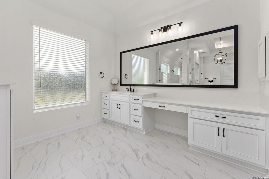Furnished interior view inside a new home in Waldsanger, New Braunfels (Image 26).