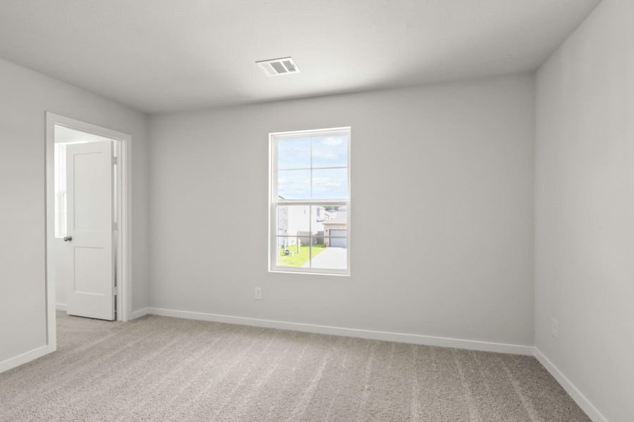 Spacious, unfurnished interior of a new home in Caney Mills, Cut and Shoot (Image 13).