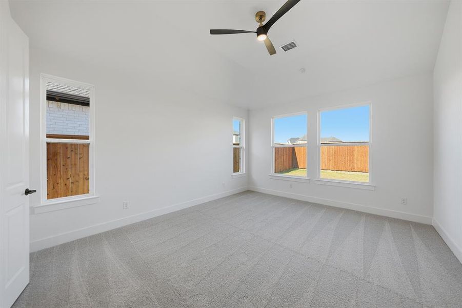 Spacious, unfurnished interior of a new home in Brookhollow West, Prosper (Image 31).