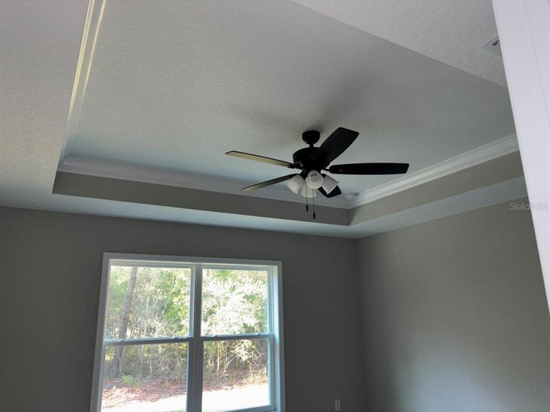 Close-up of interior finishes inside a home in , Dunnellon (Image 13).