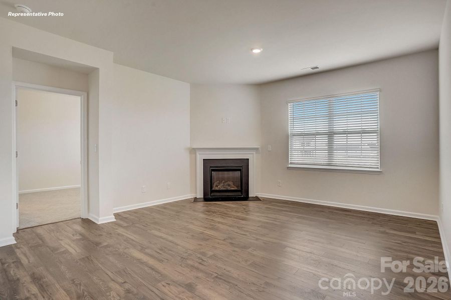 Spacious, unfurnished interior of a new home in Woodhaven at Chester, Chester (Image 19).