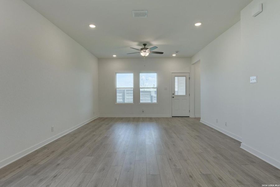 Spacious, unfurnished interior of a new home in Saddlebrook Ranch, Schertz (Image 21).