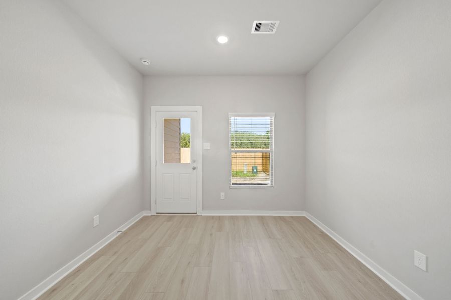 New Home in Alvin, TX.  - Slide 10