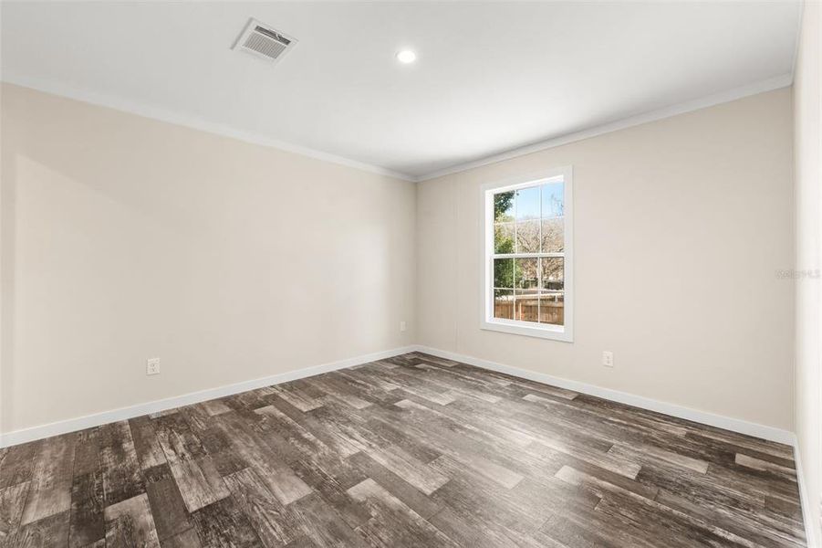 Spacious, unfurnished interior of a new home in , Gainesville (Image 19).