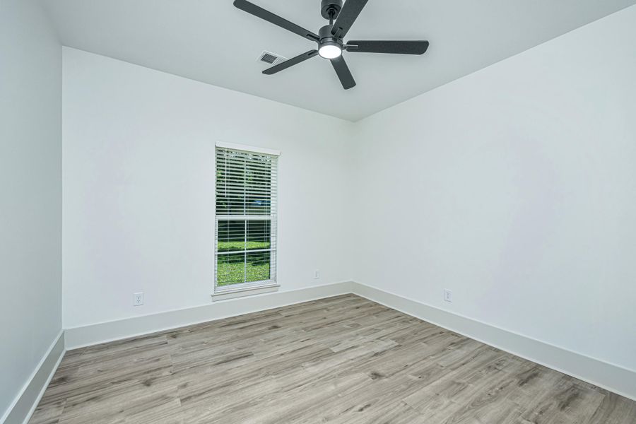 Spacious, unfurnished interior of a new home in , Hanahan (Image 25).