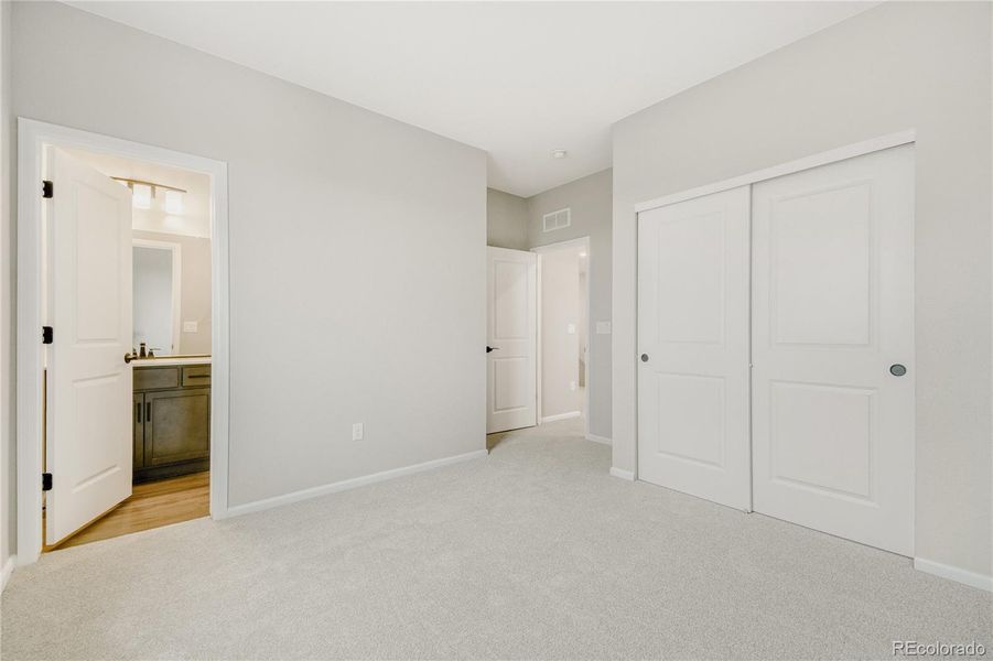 Bedroom 3 (en suite)